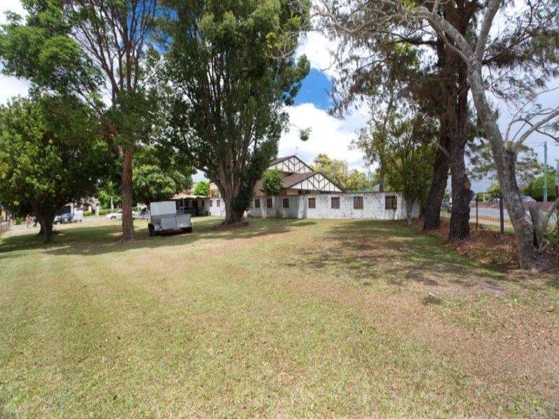 182 Ashmore Road, Benowa QLD 4217