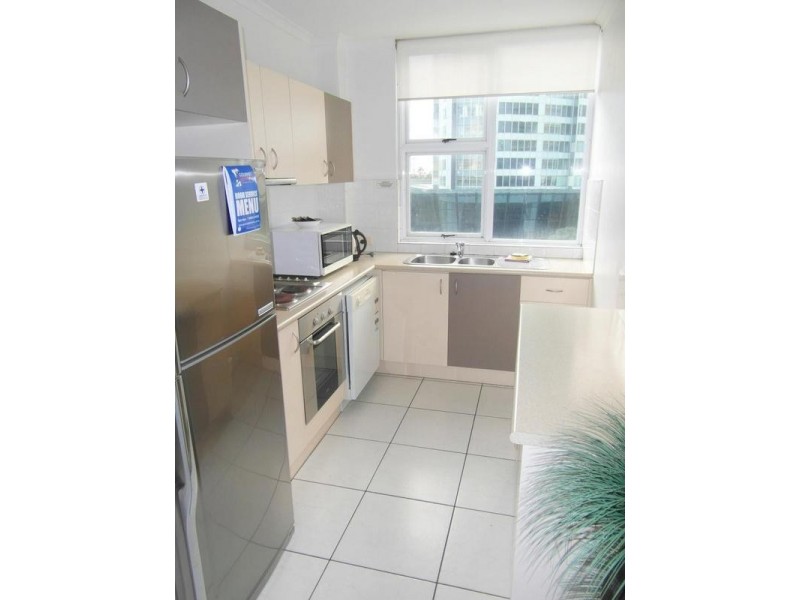 4 Clifford Street ‘Carlton’, Surfers Paradise QLD 4217