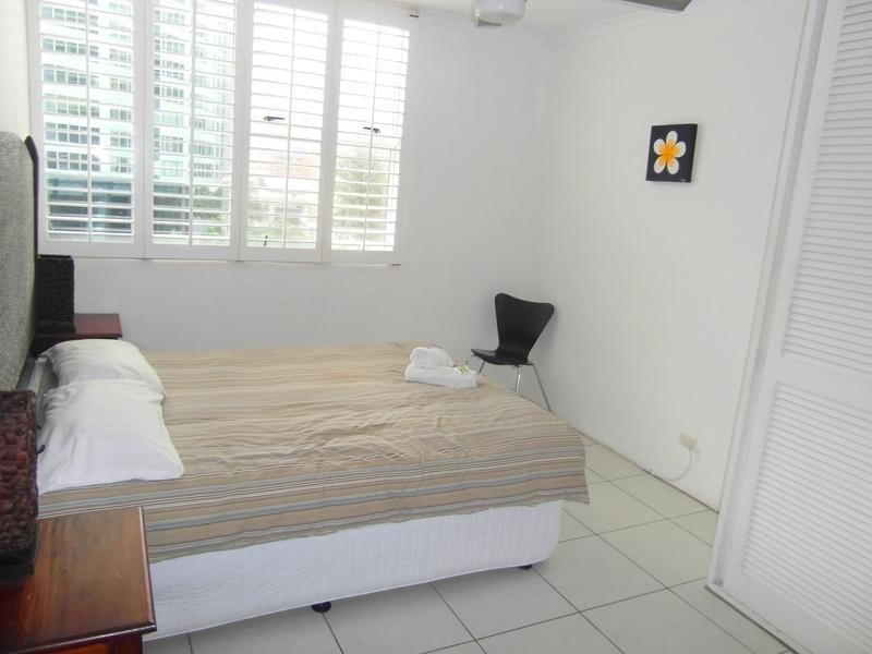 4 Clifford Street ‘Carlton’, Surfers Paradise QLD 4217