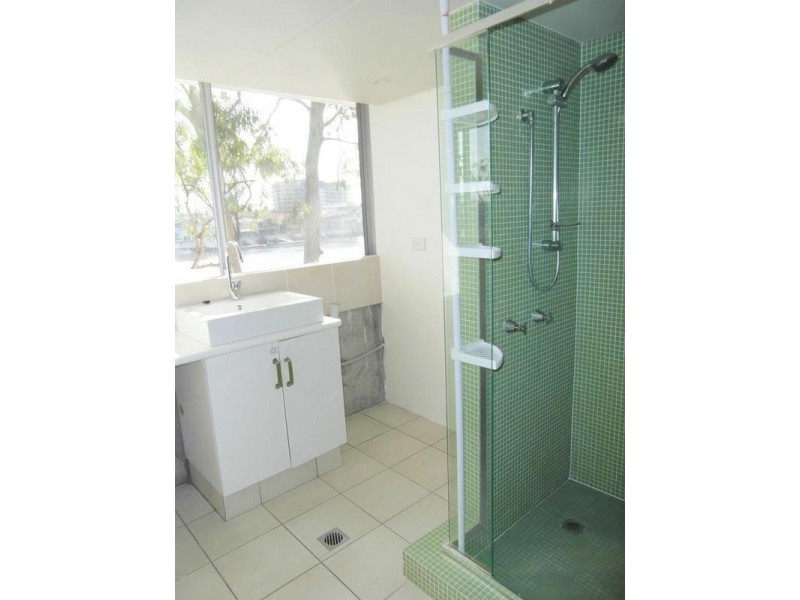 32 Riverview Parade ‘The Anchorage’ Budds Beach, Surfers Paradise QLD 4217