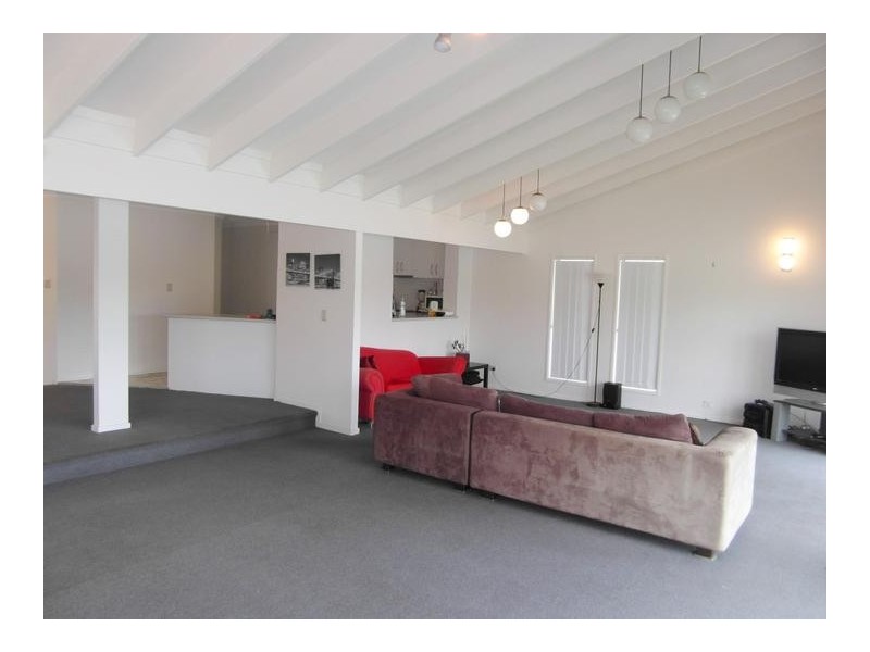 193 Stanhill Drive, Chevron Island QLD 4217