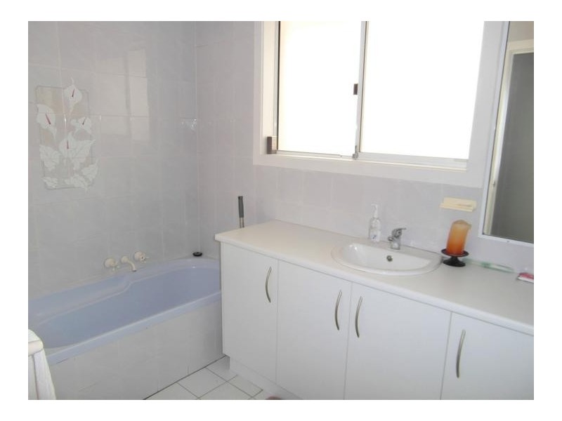 193 Stanhill Drive, Chevron Island QLD 4217
