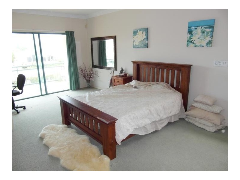 3 Norseman Court, Paradise Waters QLD 4217