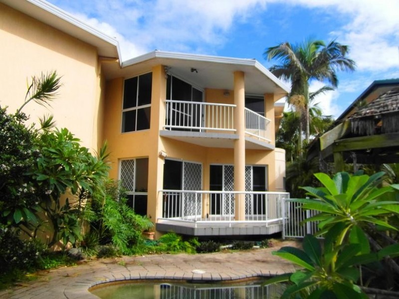 41 Sunrise Boulevard, Surfers Paradise QLD 4217