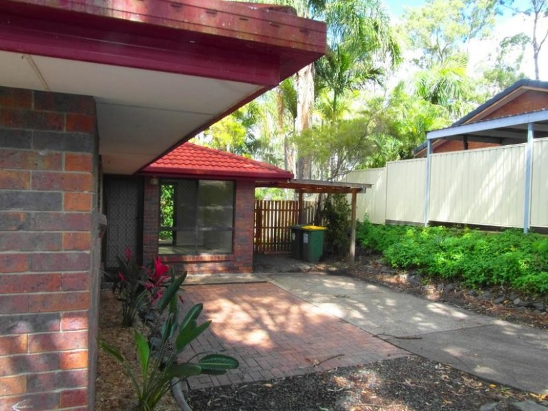 12 Cambridge Court, Carrara QLD 4211
