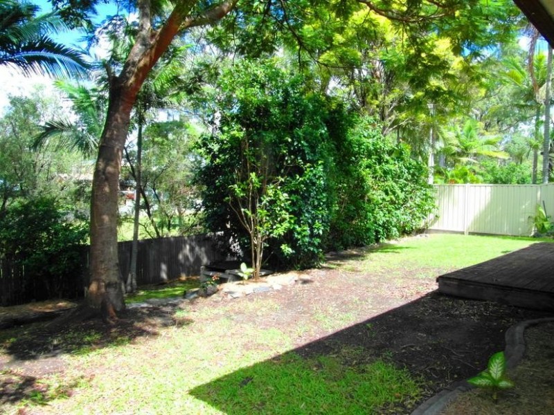 12 Cambridge Court, Carrara QLD 4211