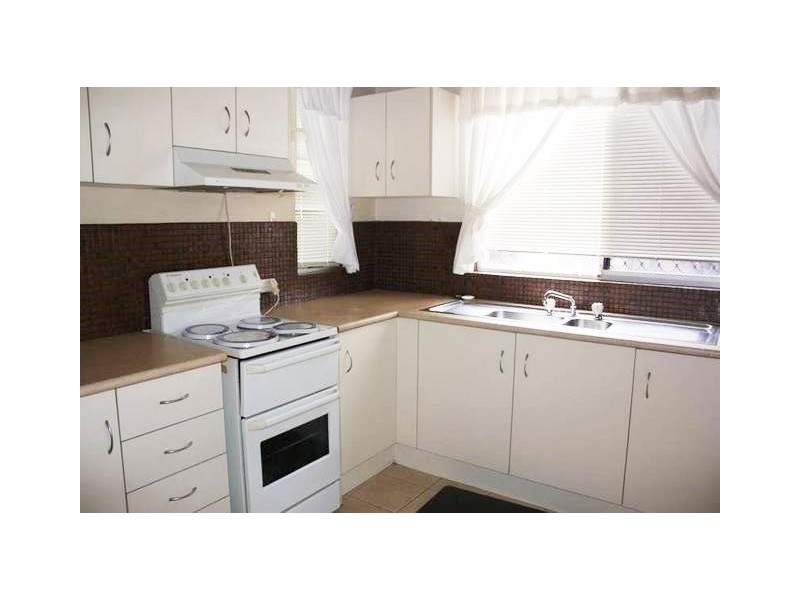 11 Peninsular Drive ‘The Townhouses’, Surfers Paradise QLD 4217