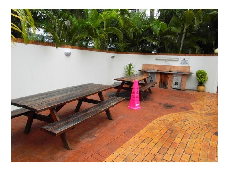 24 Hamilton Avenue ‘Copacabana’, Surfers Paradise QLD 4217