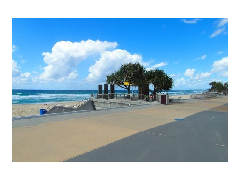 24 Hamilton Avenue ‘Copacabana’, Surfers Paradise QLD 4217