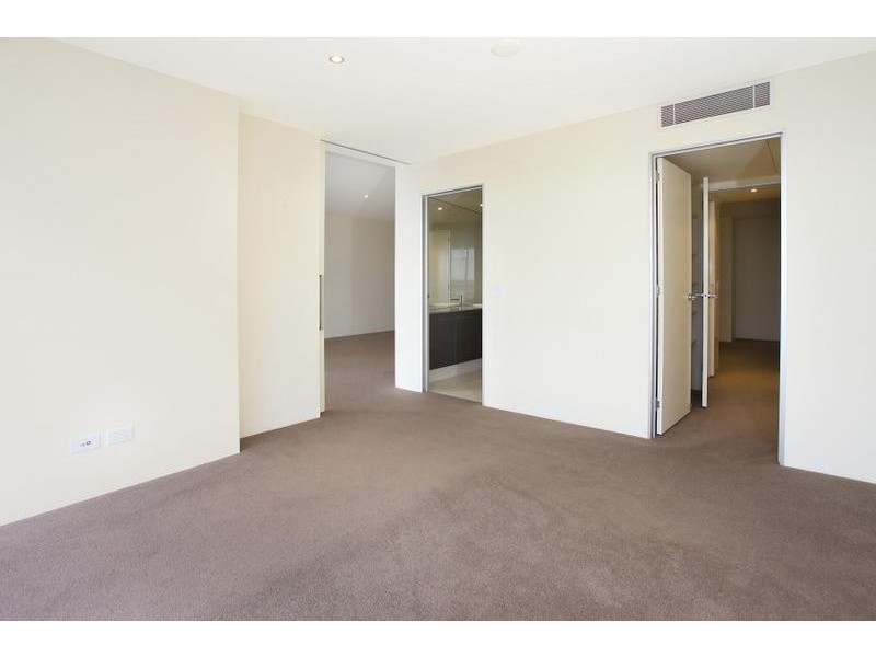 1404 ‘Avalon’ 4 Wahroonga Place, Surfers Paradise QLD 4217