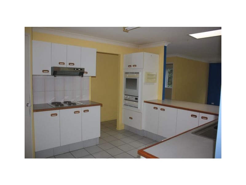 3 Muston Court, Carrara QLD 4211