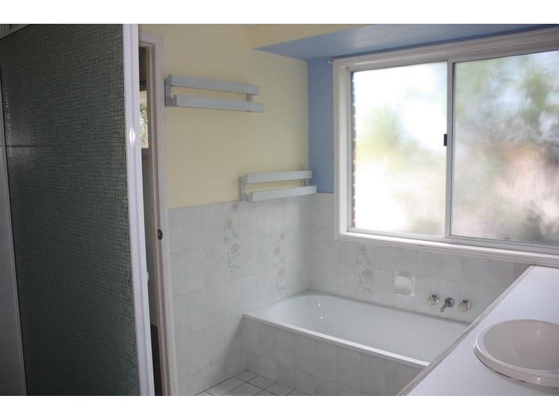 3 Muston Court, Carrara QLD 4211