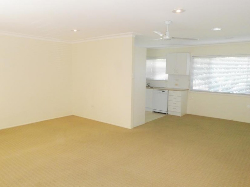 22 Coogeen Street,, Sorrento QLD 4217