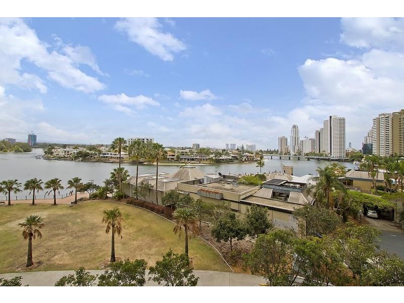 401 ‘Avalon’ 4 Wahroonga Place, Surfers Paradise QLD 4217