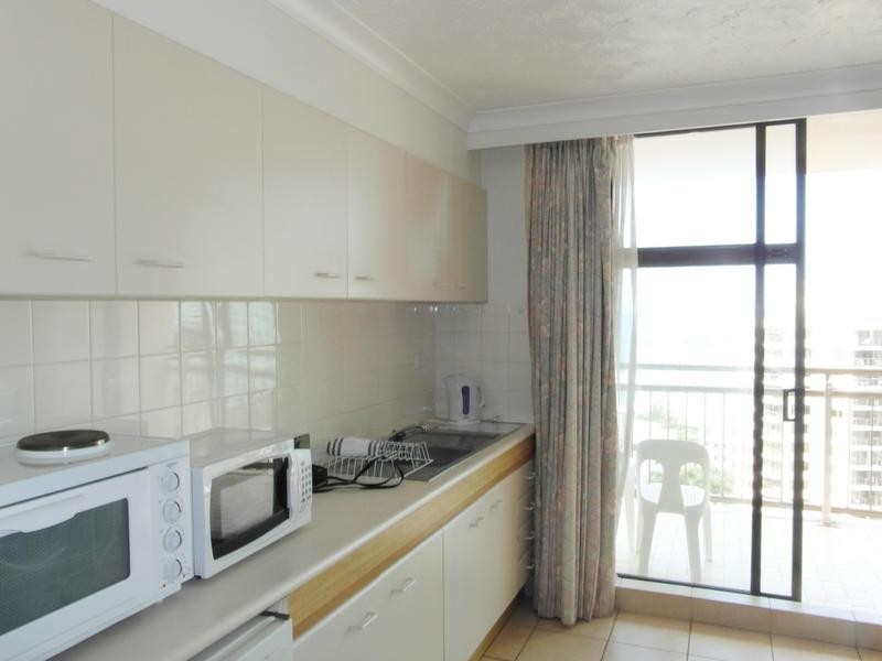 18 Hanlan Street ‘Beachcomber’, Surfers Paradise QLD 4217