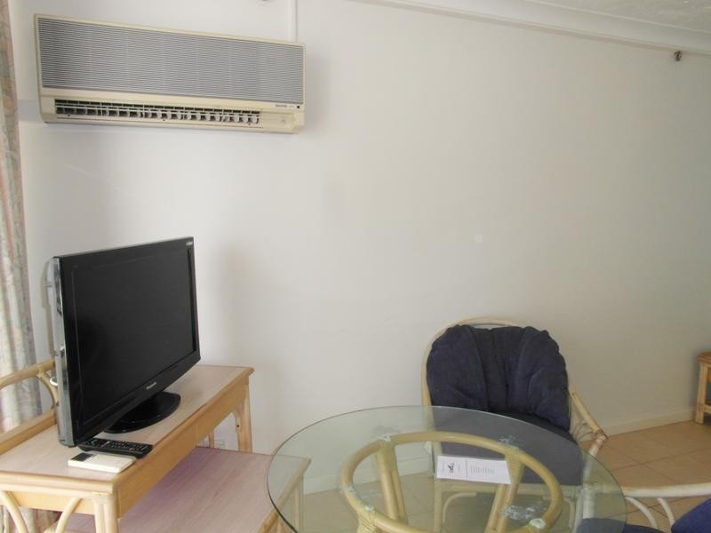 18 Hanlan Street ‘Beachcomber’, Surfers Paradise QLD 4217