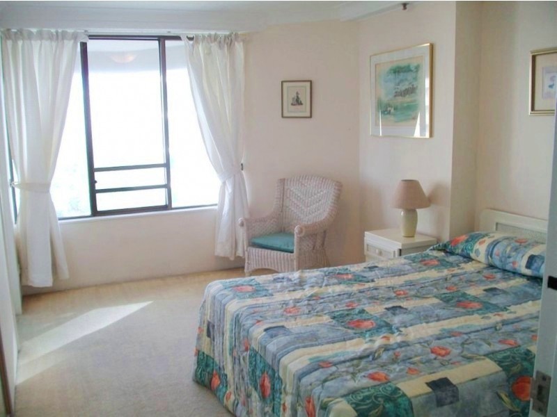 5 Enderley Avenue ‘Surfers Century’, Surfers Paradise QLD 4217