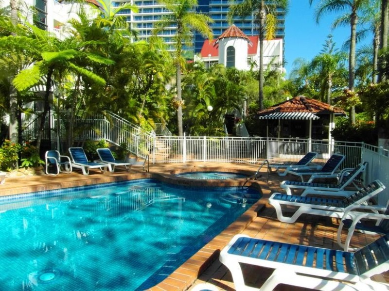 24 Hamilton Avenue ‘Copacabana’, Surfers Paradise QLD 4217