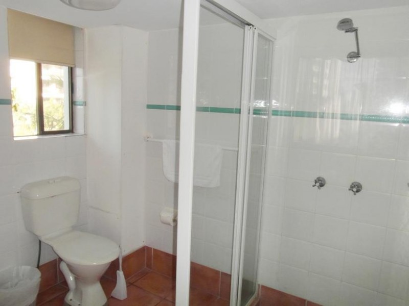 24 Hamilton Avenue ‘Copacabana’, Surfers Paradise QLD 4217