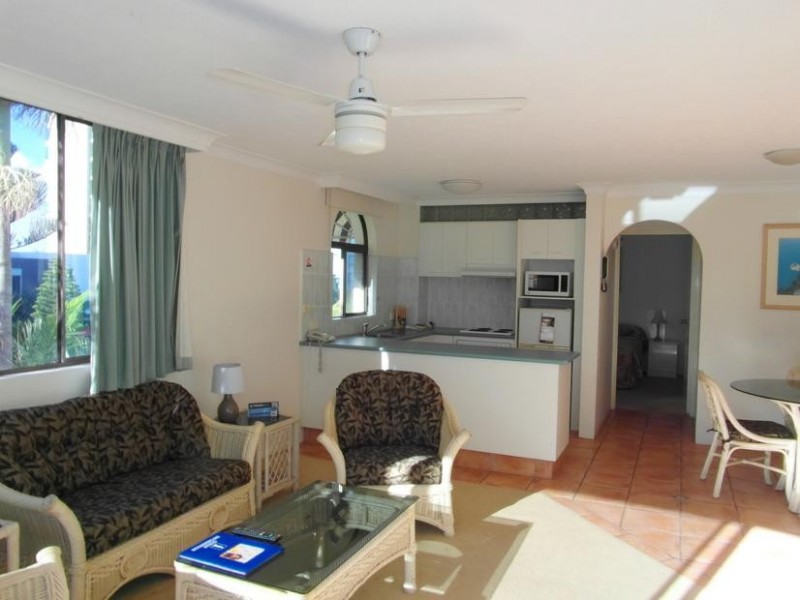 24 Hamilton Avenue ‘Copacabana’, Surfers Paradise QLD 4217