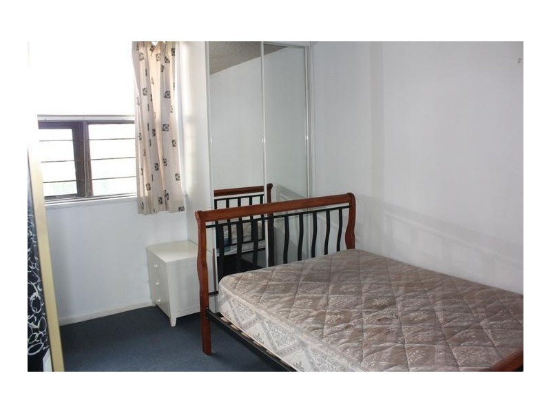 24/3049 Surfers Paradise Boulevard (PARADISE TOWERS), Surfers Paradise QLD 4217