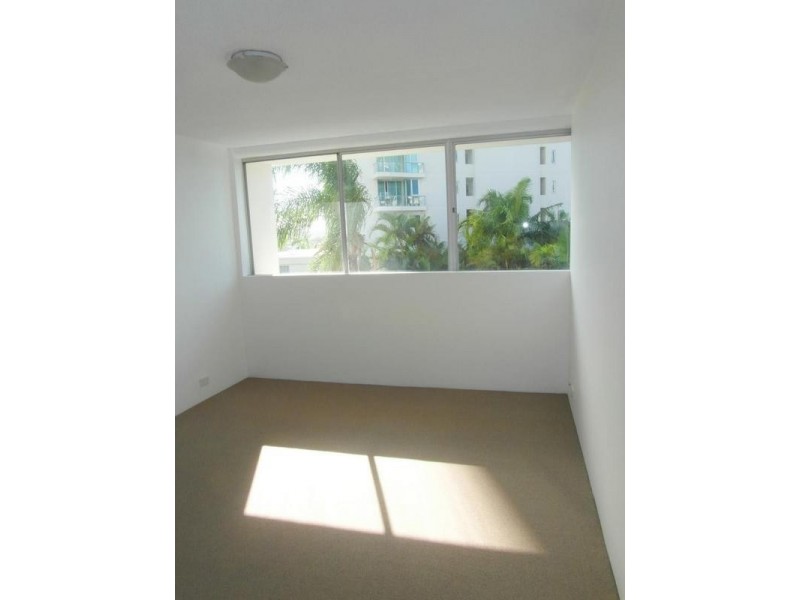 32 Riverview Parade ‘Anchorage’, Budds Beach, Surfers Paradise QLD 4217