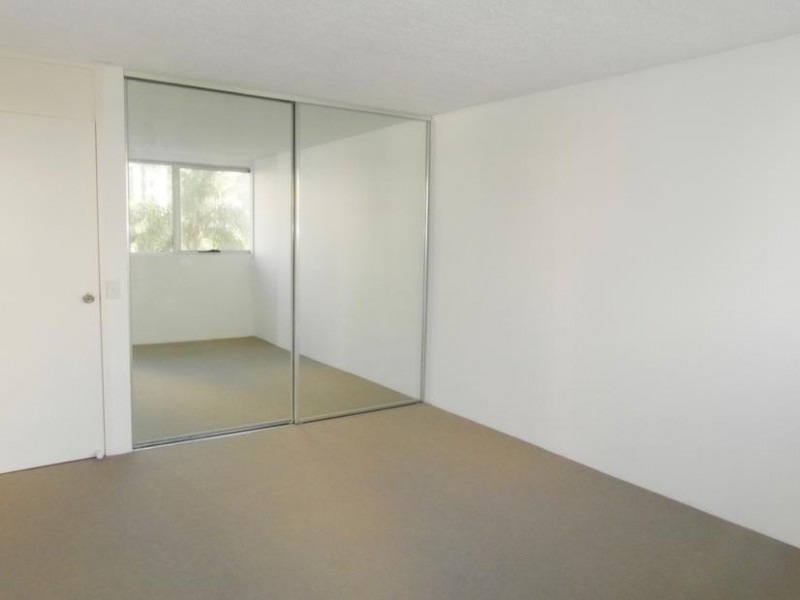 32 Riverview Parade ‘Anchorage’, Budds Beach, Surfers Paradise QLD 4217