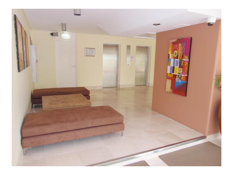 32 Riverview Parade ‘Anchorage’, Budds Beach, Surfers Paradise QLD 4217