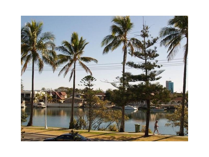 17 Watson Esplanade, Surfers Paradise QLD 4217