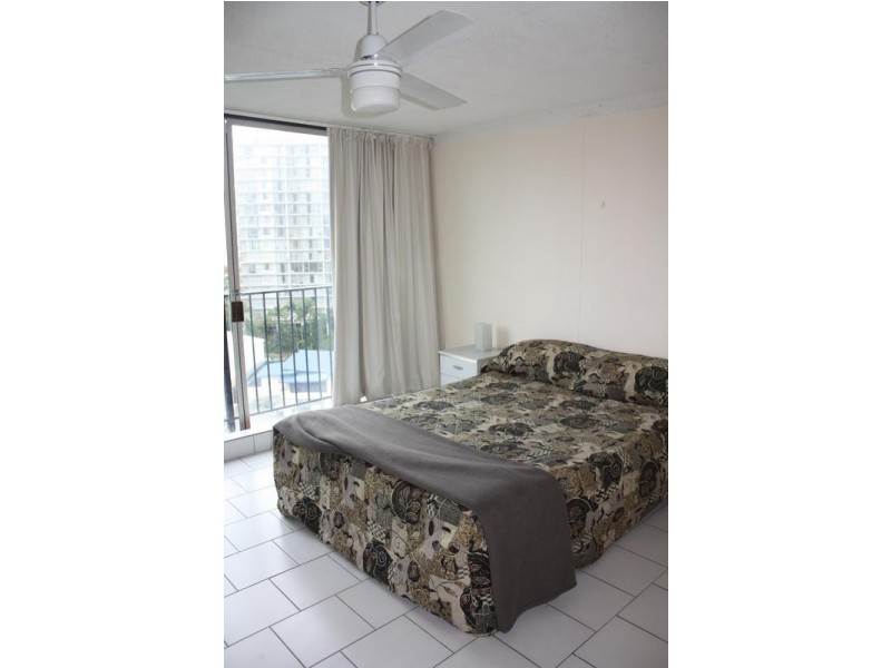 2 Riverview Parade, Surfers Paradise QLD 4217