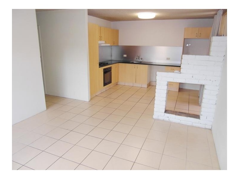 20 Leonard Avenue, Surfers Paradise QLD 4217