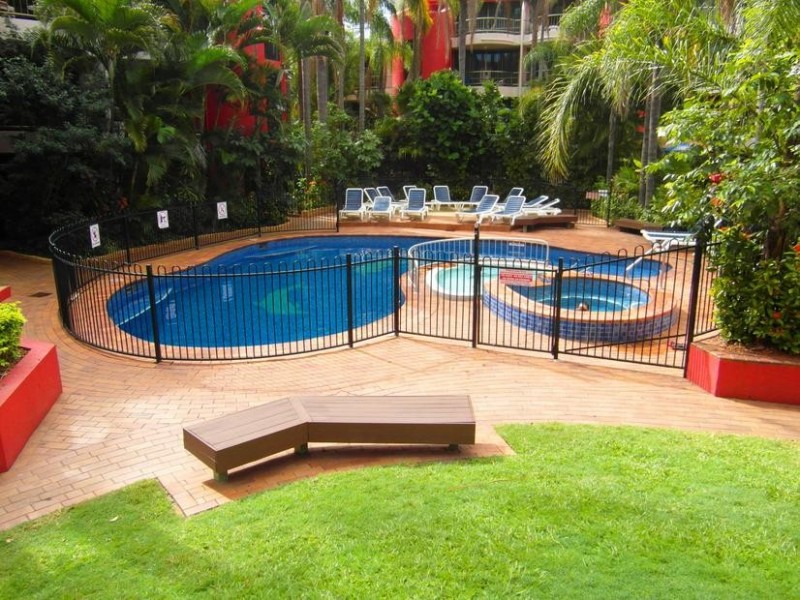 38 Enderley Avenue ‘Enderley Gardens’, Surfers Paradise QLD 4217