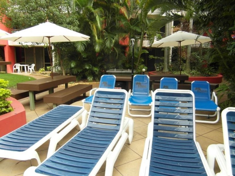 38 Enderley Avenue ‘Enderley Gardens’, Surfers Paradise QLD 4217