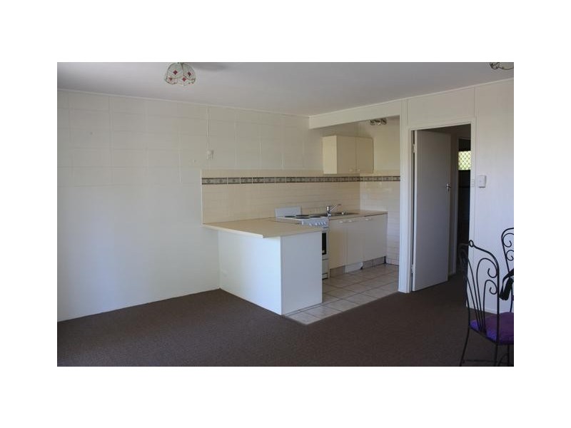5 Holborow Close, Surfers Paradise QLD 4217