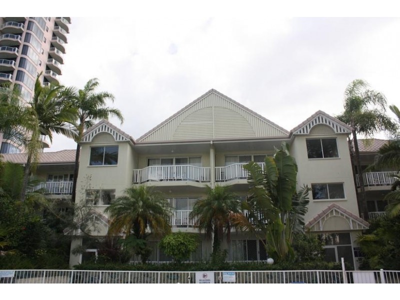 42 Beach Parade (Surfers Tradewinds), Broadbeach QLD 4218
