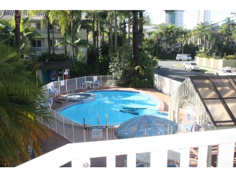 42 Beach Parade (Surfers Tradewinds), Broadbeach QLD 4218