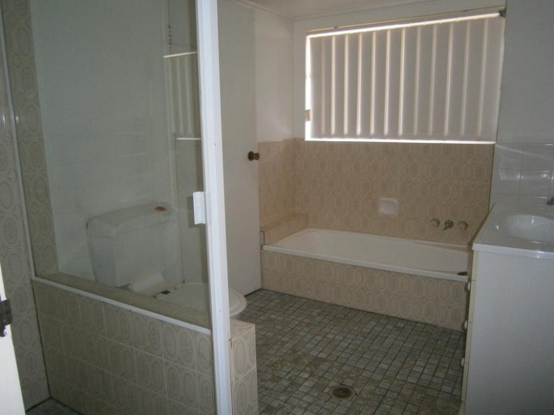 38 Peninsular Drive (Villenella), Surfers Paradise QLD 4217