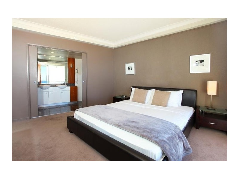 2402 ‘Chevron Renaissance – Skyline North’ 23 Ferny Avenue, Surfers Paradise QLD 4217