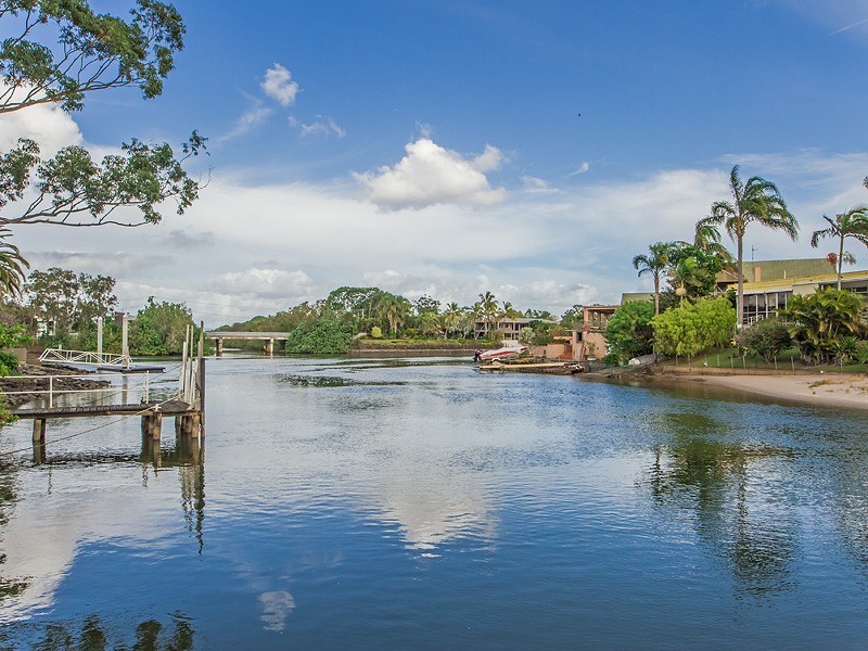 7 La Scala Court, Isle Of Capri QLD 4217