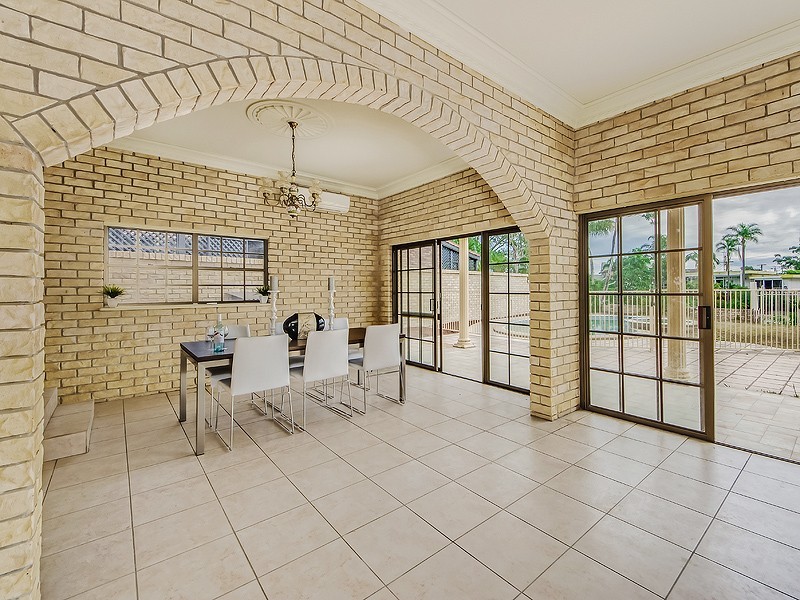 7 La Scala Court, Isle Of Capri QLD 4217