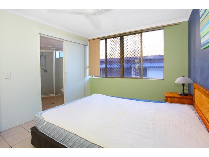 43 ‘Enderley Gardens’ 38 Enderley Avenue, Surfers Paradise QLD 4217