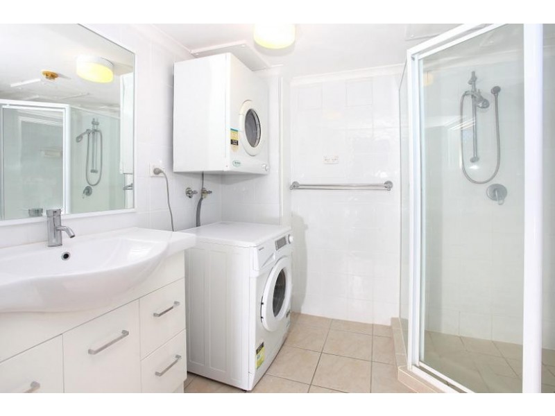 43 ‘Enderley Gardens’ 38 Enderley Avenue, Surfers Paradise QLD 4217