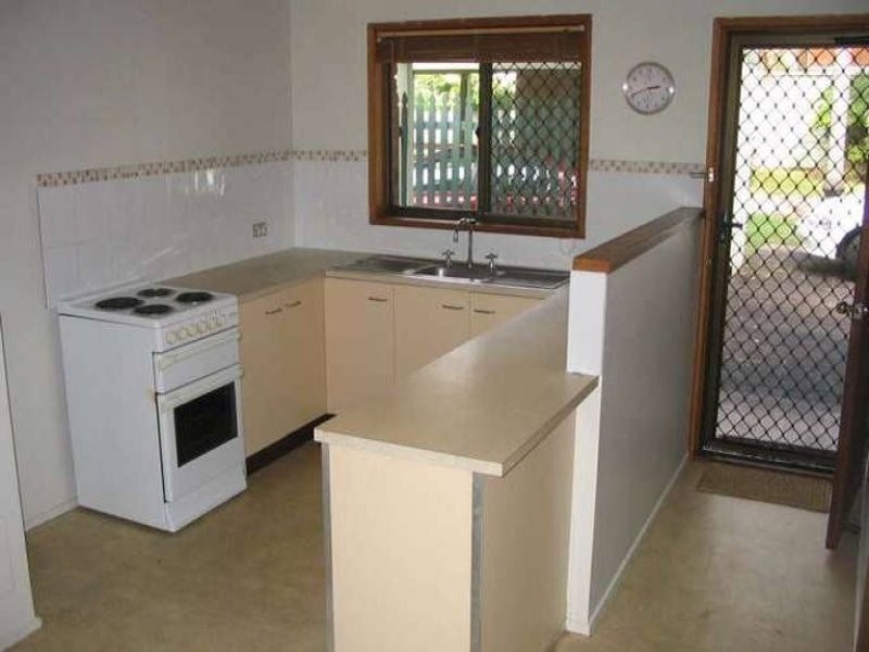 4/57 Benowa Road, Southport QLD 4215