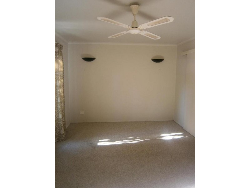 4/57 Benowa Road, Southport QLD 4215