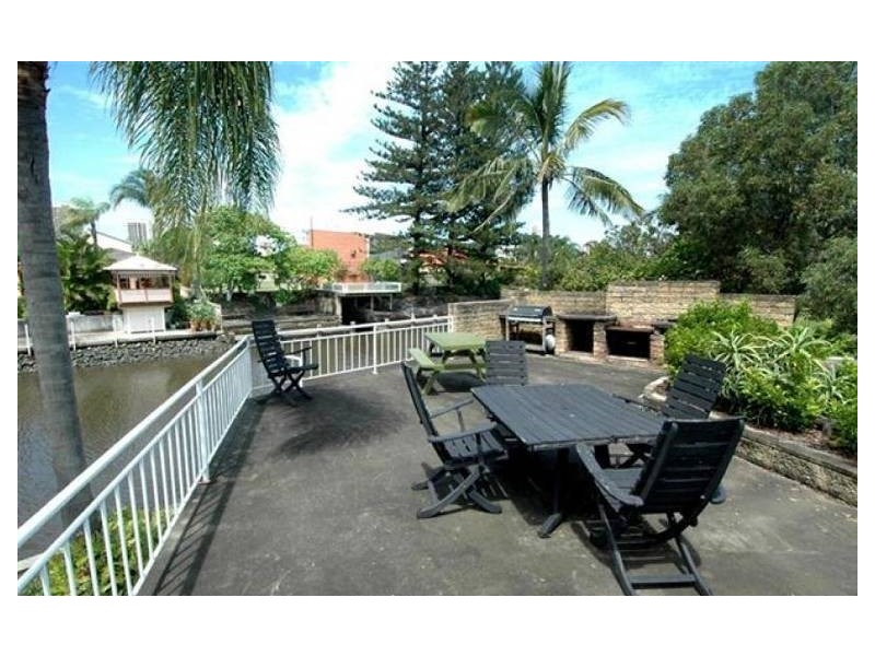 5 Holborow Close (Seaferer), Surfers Paradise QLD 4217