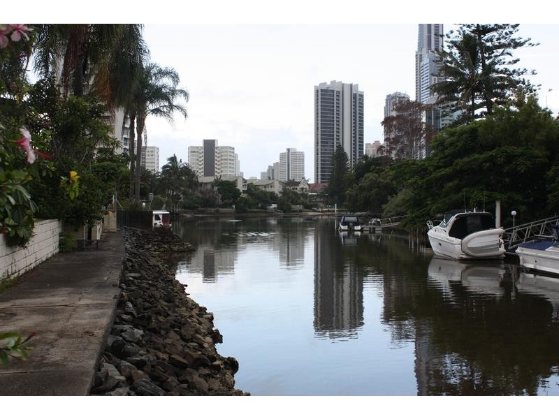 5 Holborow Close (Seaferer), Surfers Paradise QLD 4217