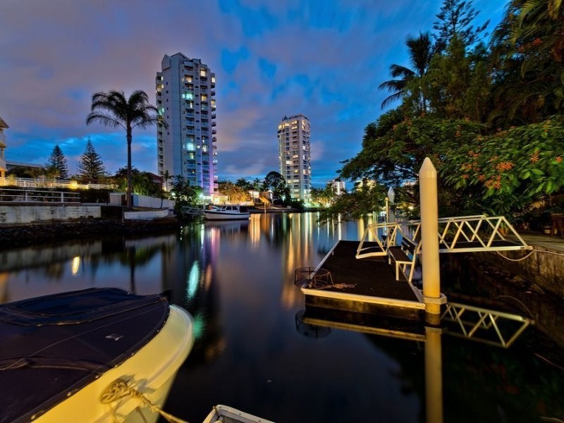 26 Paradise Island, Surfers Paradise QLD 4217