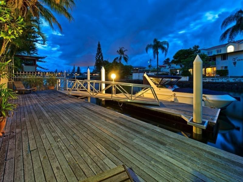 26 Paradise Island, Surfers Paradise QLD 4217