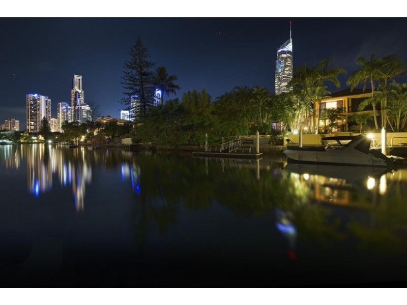 26 Paradise Island, Surfers Paradise QLD 4217