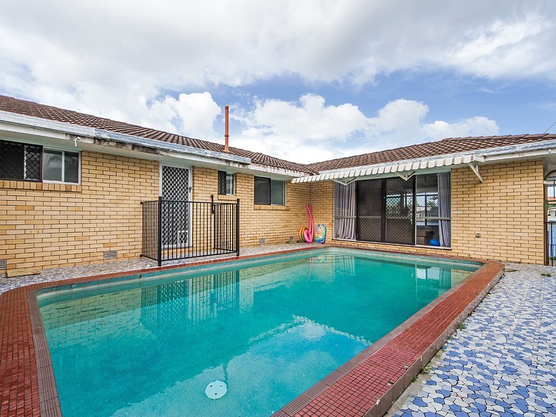 26 Sunset Boulevard, Surfers Paradise QLD 4217